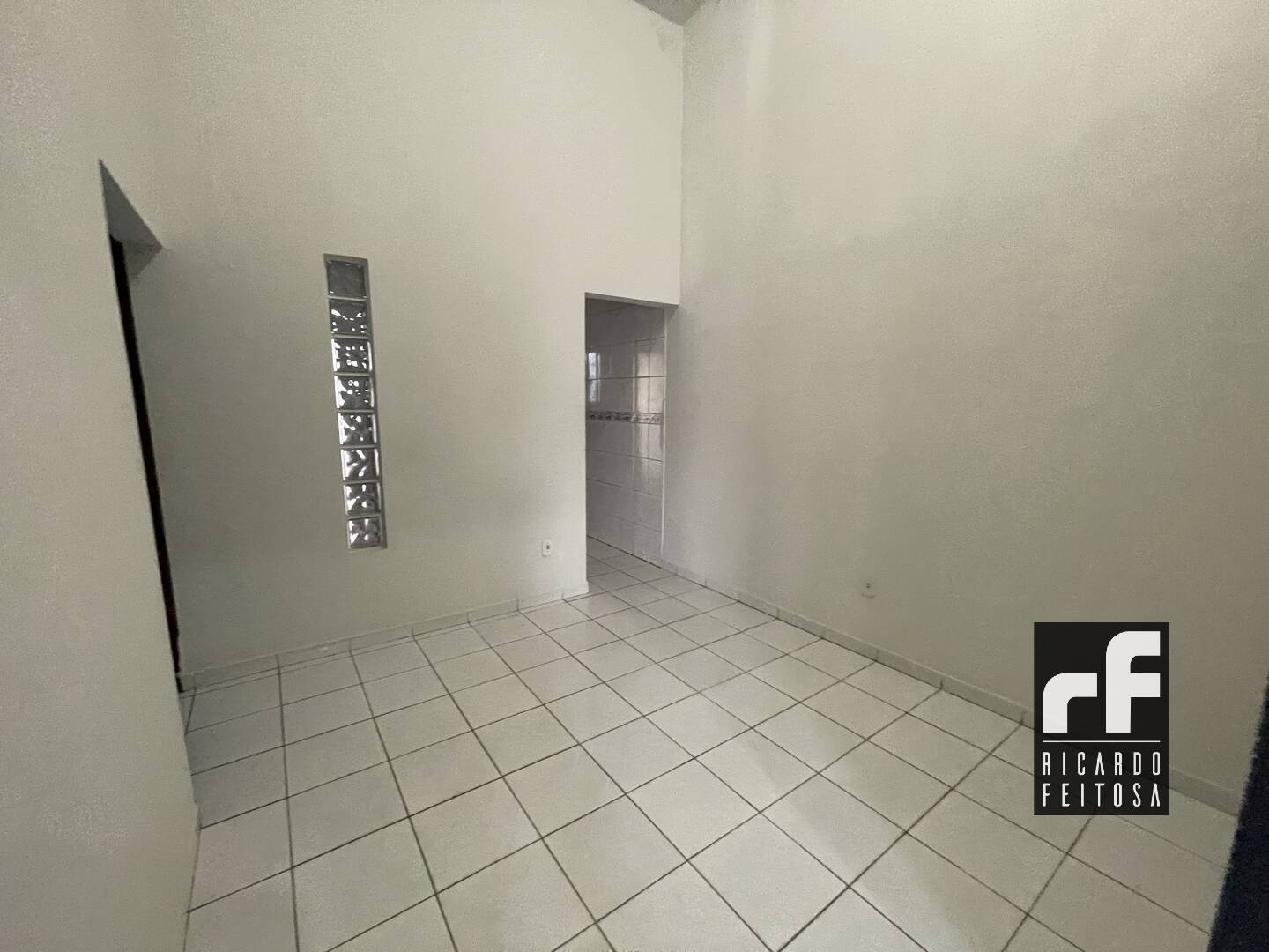 Casa para alugar com 3 quartos, 200m² - Foto 6