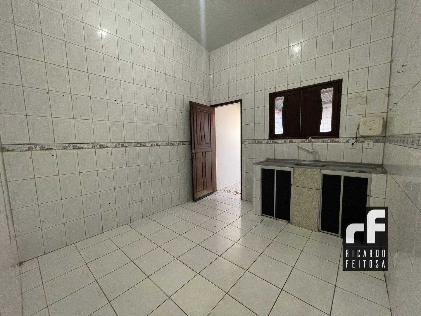 Casa para alugar com 3 quartos, 200m² - Foto 12